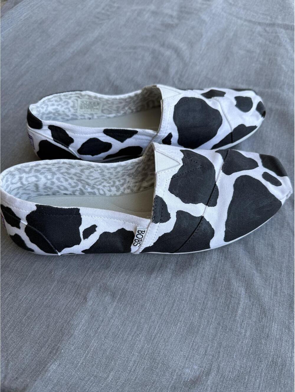 Bobs by Skechers Womens Size 10 Cow Print Alpargata Slip On Dairy